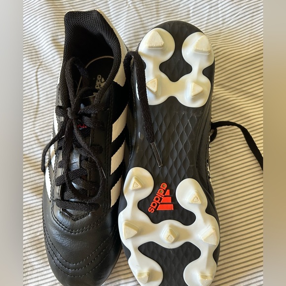 Adidas cleats - Picture 2 of 2